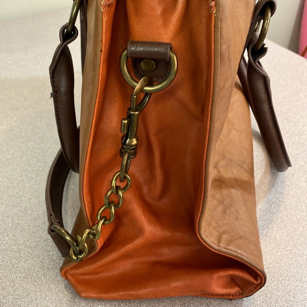 2 tone brown faux leather handbag - Picture 5 of 13